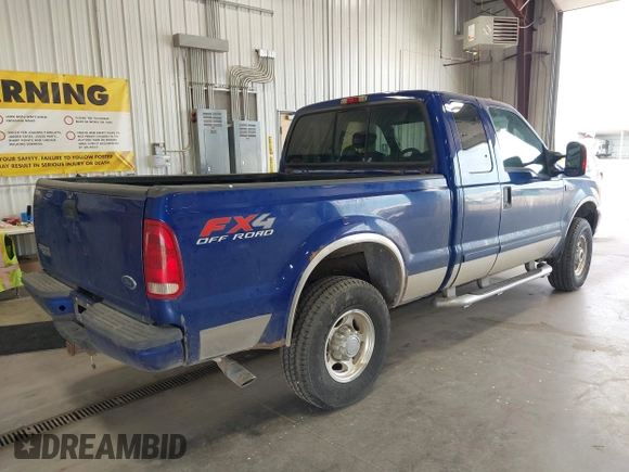 2003 Ford F-250 XL z VIN 1FTNX21L43EB43448, wystawiony jako IAAI lot #42720056 z przebiegiem 282 271 mil mil oraz . Historia ofert i sprzedaży dostępna na DreamBid. Obrazek 4.