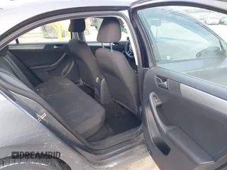 2016 Volkswagen Jetta Sedan 1.4T SE with VIN 3VWD67AJ7GM281671, listed as a IAAI auction lot 41385896 with 153,168 mi miles. Bid and sale history available at carsss.com. Image 8.