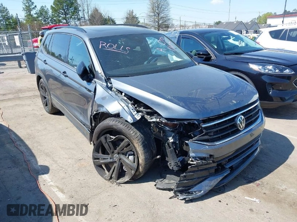 2024 Volkswagen Tiguan SE R-Line Black с VIN 3VVCB7AX2RM010794, выставлен на аукционе IAAI как лот 41894596 с пробегом 25 136 миль миль и . История ставок и продаж доступна на DreamBid. Изображение 1.