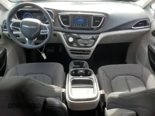 2018 Chrysler Pacifica Touring Plus z VIN 2C4RC1FG4JR117046, wystawiony jako Copart lot #56523015 z przebiegiem 42 675 mil mil oraz Szkoda całkowita • Salvage title. Historia ofert i sprzedaży dostępna na DreamBid. Obrazek 8.