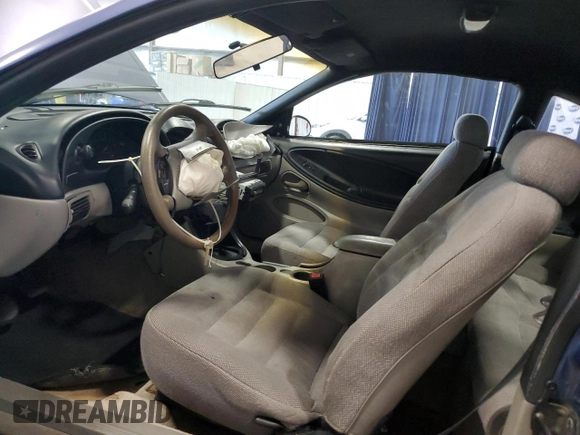1996 Ford Mustang z VIN 1FALP4047TF185562, wystawiony jako Copart lot #55995745 z przebiegiem 154 906 mil mil oraz Szkoda całkowita • Salvage title. Historia ofert i sprzedaży dostępna na DreamBid. Obrazek 7.