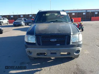 2001 Ford Explorer Sport Trac z VIN 1FMZU67E11UA21624, wystawiony jako IAAI lot #41877740 z przebiegiem 325 436 mil mil oraz . Historia ofert i sprzedaży dostępna na DreamBid. Obrazek 12.