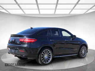 2019 Mercedes-Benz GLE 43 AMG z VIN 4JGED6EB9KA141097, wystawiony jako Copart lot #57786195 z przebiegiem 64 450 mil mil oraz Czysty tytuł • Clean title. Historia ofert i sprzedaży dostępna na DreamBid. Obrazek 4.