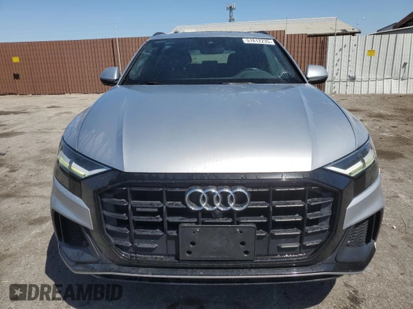 2019 Audi Q8 Premium Plus z VIN WA1EVAF13KD021055, wystawiony jako Copart lot #51812235 z przebiegiem 96 502 mil mil oraz Czysty tytuł • Clean title. Historia ofert i sprzedaży dostępna na DreamBid. Obrazek 5.