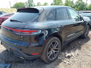 2023 Porsche Macan с VIN WP1AA2A56PLB03471, выставлен на аукционе IAAI как лот 42460188 с пробегом 11 826 миль миль и . История ставок и продаж доступна на DreamBid. Изображение 4.