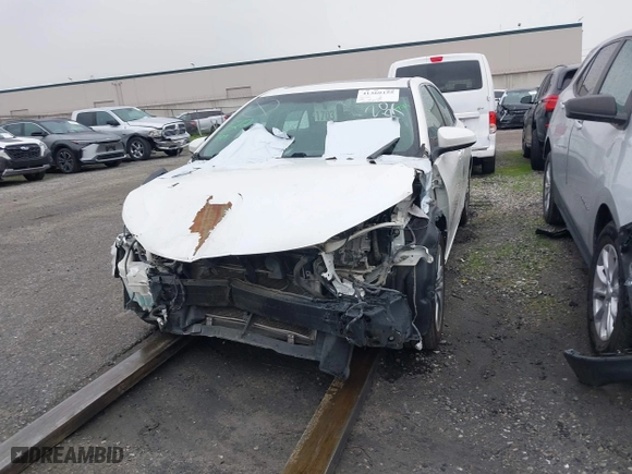 2015 Toyota Camry Hybrid LE with VIN 4T1BD1FK9FU148950, listed as a IAAI auction lot 41360155 with 106,069 mi miles. Bid and sale history available at carsss.com. Image 12.