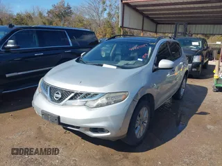 2013 Nissan Murano SL z VIN JN8AZ1MU5DW205852, wystawiony jako IAAI lot #41465599 z przebiegiem 149 015 mil mil oraz . Historia ofert i sprzedaży dostępna na DreamBid. Obrazek 2.