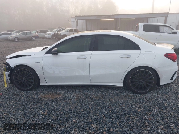 2021 Mercedes-Benz A 35 AMG z VIN W1K3G5BB2MJ266887, wystawiony jako IAAI lot #41509086 z przebiegiem 90 459 mil mil oraz . Historia ofert i sprzedaży dostępna na DreamBid. Obrazek 15.