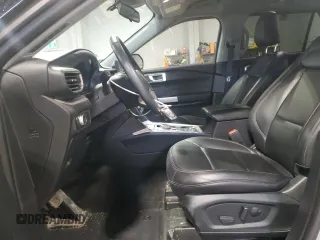 2022 Ford Explorer XLT with VIN 1FMSK8DH4NGB25448, listed as a Copart auction lot 53880595 with 61,705 mi miles and Salvage Title. Bid and sale history available at DreamBid. Image 7.