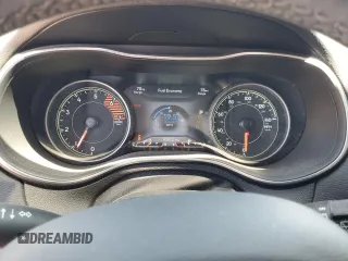 2019 Jeep Cherokee Trailhawk Elite with VIN 1C4PJMBN6KD275525, listed as a Copart auction lot 60636145 with 93,872 mi miles and Salvage title. Bid and sale history available at DreamBid. Image 9.