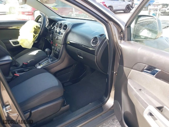 2014 Chevrolet Captiva Sport Fleet LS with VIN 3GNAL2EK1ES616492, listed as a IAAI auction lot 41713522 with 1 mi miles. Bid and sale history available at carsss.com. Image 5.
