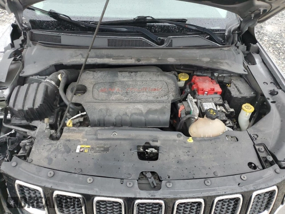 2019 Jeep Compass Latitude with VIN 3C4NJCBB3KT636386, listed as a Copart auction lot 58555305 with 97,923 mi miles and Salvage title. Bid and sale history available at DreamBid. Image 11.