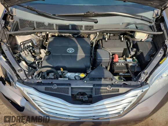 2011 Toyota Sienna XLE with VIN 5TDDK3DC6BS026264, listed as a Copart auction lot 60548865 with 147,516 mi miles and Salvage title. Bid and sale history available at DreamBid. Image 12.