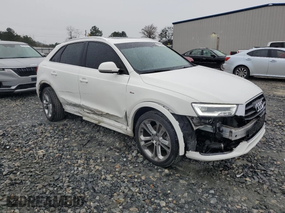 2018 Audi Q3 Premium Plus with VIN WA1HCCFS0JR002116, listed as a Copart auction lot 44686015 with 86,580 mi miles and Salvage title. Bid and sale history available at DreamBid. Image 4.
