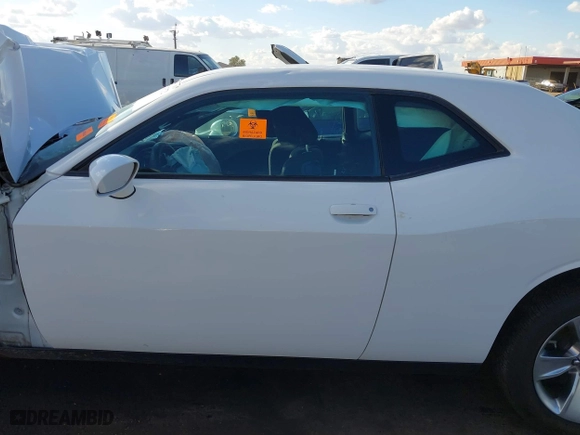 2021 Dodge Challenger SXT with VIN 2C3CDZAG5MH546901, listed as a IAAI auction lot 41447572 with 1 mi miles. Bid and sale history available at carsss.com. Image 14.