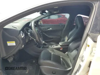 2014 Mercedes-Benz CLA 250 z VIN WDDSJ4EB1EN049134, wystawiony jako Copart lot #66028055 z przebiegiem 148 035 mil mil oraz Czysty tytuł • Clean title. Historia ofert i sprzedaży dostępna na DreamBid. Obrazek 7.