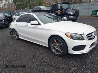 2015 Mercedes-Benz C-Class C 400 with VIN 55SWF6GB9FU011462, listed as a IAAI auction lot 41649304 with 123,915 mi miles. Bid and sale history available at carsss.com. Image 1.