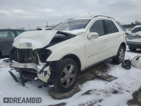 2006 Mercedes-Benz M 500 z VIN 4JGBB75E46A027491, wystawiony jako Copart lot #45948885 z przebiegiem 109 812 mil mil oraz Szkoda całkowita • Salvage title. Historia ofert i sprzedaży dostępna na DreamBid. Obrazek 1.