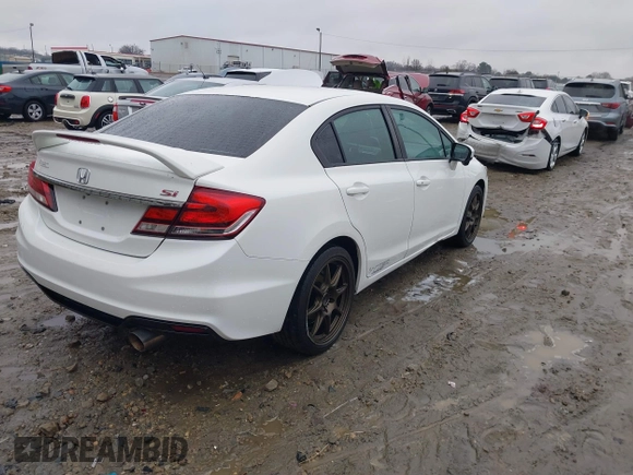 2015 Honda Civic Sedan Si with VIN 2HGFB6E58FH707610, listed as a IAAI auction lot 41420340 with 100,122 mi miles. Bid and sale history available at carsss.com. Image 4.