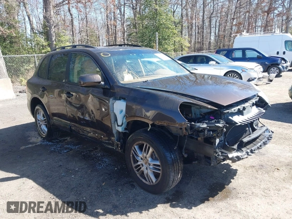 2010 Porsche Cayenne z VIN WP1AA2AP0ALA02855, wystawiony jako IAAI lot #38917556 z przebiegiem 86 881 mil mil oraz . Historia ofert i sprzedaży dostępna na DreamBid. Obrazek 1.