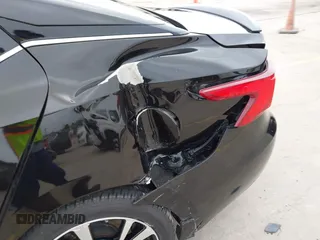2017 Nissan Maxima SV z VIN 1N4AA6AP0HC450683, wystawiony jako IAAI lot #42101171 z przebiegiem 105 894 mil mil oraz . Historia ofert i sprzedaży dostępna na DreamBid. Obrazek 17.