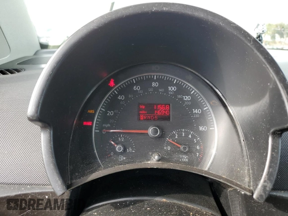 2006 Volkswagen Beetle with VIN 3VWSG31CX6M418003, listed as a Copart auction lot 80673674 with 146,940 mi miles and Clean Title. Bid and sale history available at DreamBid. Image 9.