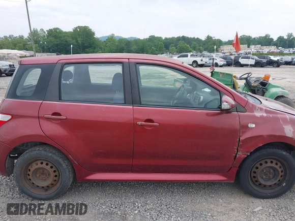 2006 Scion xA z VIN JTKKT604465012257, wystawiony jako IAAI lot #42236079 z przebiegiem 220 209 mil mil oraz . Historia ofert i sprzedaży dostępna na DreamBid. Obrazek 13.
