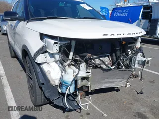 2014 Ford Explorer Sport z VIN 1FM5K8GTXEGB88874, wystawiony jako IAAI lot #41894234 z przebiegiem 81 321 mil mil oraz . Historia ofert i sprzedaży dostępna na DreamBid. Obrazek 17.