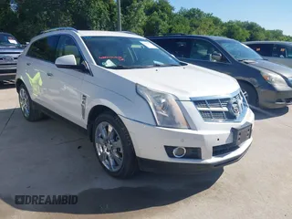 2011 Cadillac SRX Premium Collection z VIN 3GYFNCEYXBS579760, wystawiony jako IAAI lot #42238707 z przebiegiem Nie podano mil oraz . Historia ofert i sprzedaży dostępna na DreamBid. Obrazek 1.