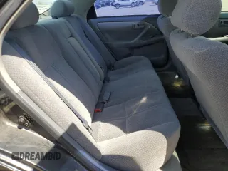 2001 Toyota Camry CE z VIN 4T1BG22K61U780042, wystawiony jako Copart lot #58605455 z przebiegiem 163 833 mil mil oraz Szkoda całkowita • Salvage title. Historia ofert i sprzedaży dostępna na DreamBid. Obrazek 10.