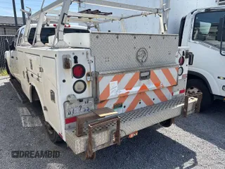 2009 Chevrolet Silverado 3500HD with VIN 1GBHK79K79E156633, listed as a IAAI auction lot 42610304 with Not provided miles and . Bid and sale history available at DreamBid. Image 6.