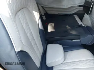 2019 BMW X7 xDrive50i z VIN 5UXCX4C59KLS38761, wystawiony jako IAAI lot #40743791 z przebiegiem Nie podano mil oraz . Historia ofert i sprzedaży dostępna na DreamBid. Obrazek 8.