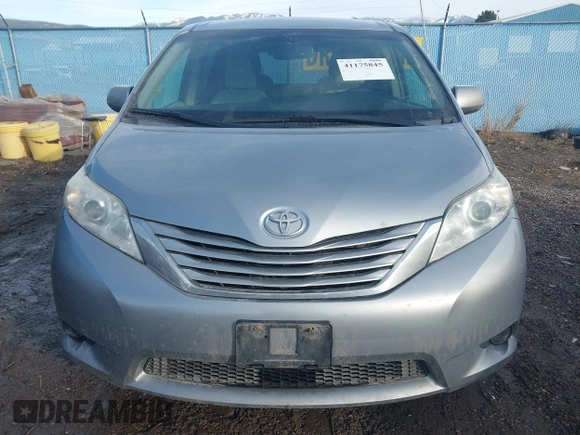 2017 Toyota Sienna LE with VIN 5TDJZ3DC9HS168079, listed as a IAAI auction lot 41175845 with 98,585 mi miles. Bid and sale history available at carsss.com. Image 12.