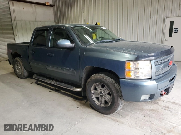 2011 Chevrolet Silverado 1500 LT with VIN 3GCPKSE30BG219546, listed as a Copart auction lot 55866205 with 212,739 mi miles and Clean Title. Bid and sale history available at DreamBid. Image 4.