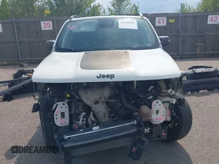 2018 Jeep Renegade Trailhawk with VIN ZACCJBCB9JPG76350, listed as a IAAI auction lot 40249880 with 74,926 mi miles. Bid and sale history available at carsss.com. Image 13.