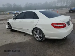 2010 Mercedes-Benz E 350 Luxury z VIN WDDHF8HB0AA099572, wystawiony jako Copart lot #54155435 z przebiegiem 62 107 mil mil oraz Szkoda całkowita • Salvage title. Historia ofert i sprzedaży dostępna na DreamBid. Obrazek 2.