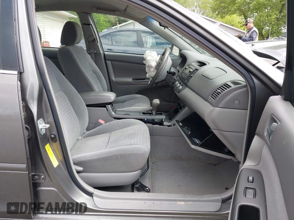 2005 Toyota Camry LE with VIN 4T1BE30K45U511395, listed as a IAAI auction lot 42203361 with 188,665 mi miles and . Bid and sale history available at DreamBid. Image 5.