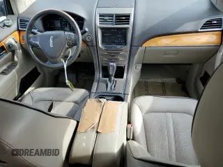 2012 Lincoln MKX z VIN 2LMDJ6JK9CBL16548, wystawiony jako Copart lot #58711215 z przebiegiem 159 663 mil mil oraz Tytuł czysty. Historia ofert i sprzedaży dostępna na DreamBid. Obrazek 8.