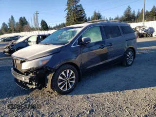 2015 Kia Sedona SX with VIN KNDMC5C14F6038900, listed as a Copart auction lot 44683445 with 166,793 mi miles and Salvage Title. Bid and sale history available at carsss.com. Image 1.