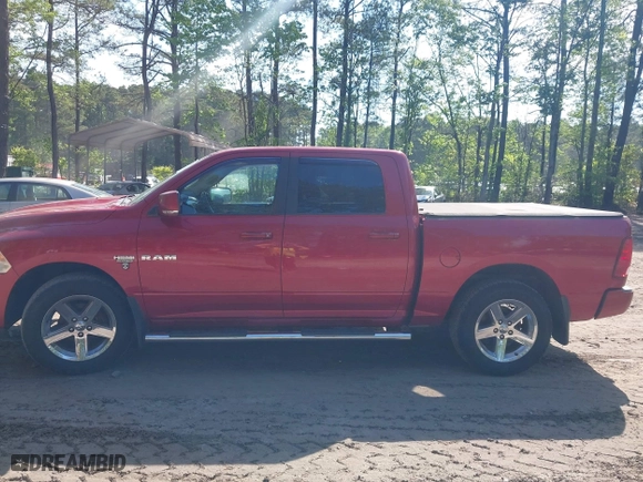 2009 Dodge Ram 1500 Sport with VIN 1D3HB13T69S810041, listed as a IAAI auction lot 42115359 with 209,200 mi miles. Bid and sale history available at carsss.com. Image 14.