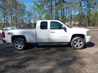 2012 Chevrolet Silverado 1500 LT with VIN 1GCRKSE74CZ101903, listed as a IAAI auction lot 41961697 with 199,626 mi miles. Bid and sale history available at carsss.com. Image 13.