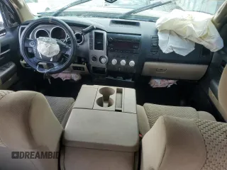 2013 Toyota Tundra с VIN 5TFDW5F11DX295149, выставлен на аукционе Copart как лот 58705855 с пробегом 285 533 миль миль и Списание • Salvage title. История ставок и продаж доступна на DreamBid. Изображение 8.