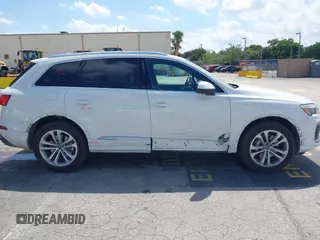 2025 Audi Q7 Premium Plus with VIN WA1LVBF70SD014968, listed as a IAAI auction lot 41787534 with 7,568 mi miles and . Bid and sale history available at DreamBid. Image 6.