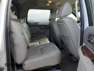 2007 Chevrolet Avalanche LT w/3LT with VIN 3GNFK12327G177194, listed as a Copart auction lot 64501094 with 292,384 mi miles and Salvage Title. Bid and sale history available at carsss.com. Image 10.