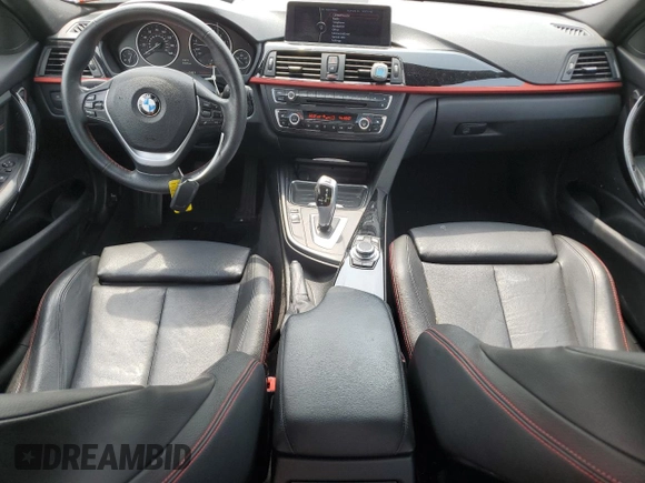 2013 BMW 3 Series 328i xDrive z VIN WBA3B3C57DJ811761, wystawiony jako Copart lot #60715455 z przebiegiem 111 198 mil mil oraz Szkoda całkowita • Salvage title. Historia ofert i sprzedaży dostępna na DreamBid. Obrazek 8.