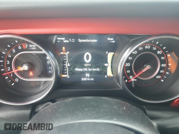 2020 Jeep Gladiator Rubicon with VIN 1C6JJTBG1LL147385, listed as a Copart auction lot 46136215 with 33,814 mi miles and Clean Title. Bid and sale history available at DreamBid. Image 9.