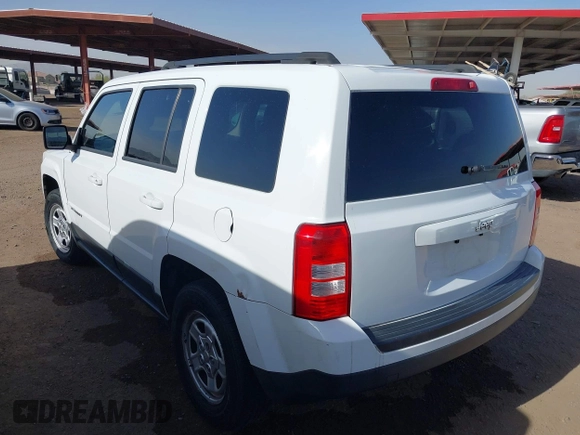 2014 Jeep Patriot Sport with VIN 1C4NJPBB4ED916030, listed as a IAAI auction lot 41690863 with 205,458 mi miles. Bid and sale history available at carsss.com. Image 3.