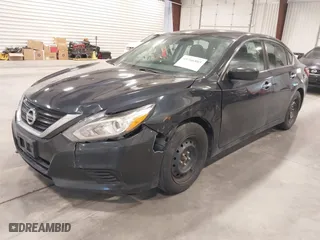 2017 Nissan Altima 2.5 S with VIN 1N4AL3AP8HN363515, listed as a IAAI auction lot 41766885 with 104270 miles. Bid and sale history available at carsss.com. Image 18.