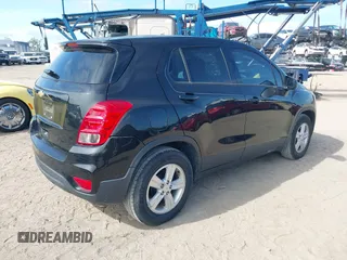 2020 Chevrolet Trax LS with VIN KL7CJKSB7LB086840, listed as a IAAI auction lot 41911240 with 36,894 mi miles. Bid and sale history available at carsss.com. Image 4.