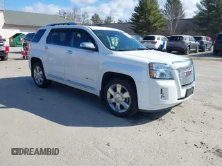 2014 GMC Terrain Denali z VIN 2GKFLZE38E6307217, wystawiony jako IAAI lot #41877533 z przebiegiem 20 679 mil mil oraz . Historia ofert i sprzedaży dostępna na DreamBid. Obrazek 1.